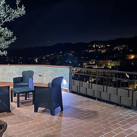 Sesto Piano Apartment インチーザ・イン・ヴァルダルノ エクステリア 写真
