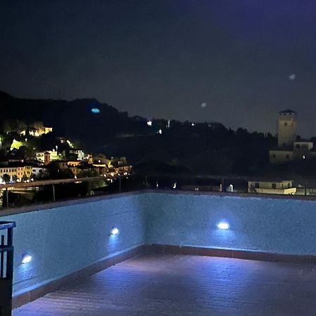 Sesto Piano Apartment インチーザ・イン・ヴァルダルノ エクステリア 写真